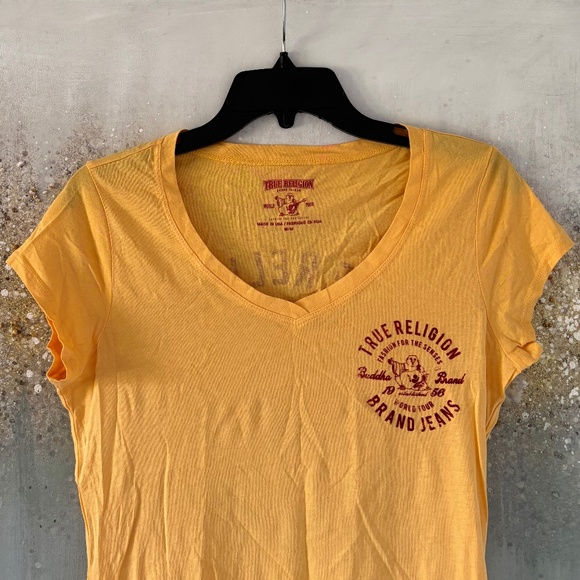 🇺🇸 True Religion T-Shirt (NWOT) - Picture 3 of 9